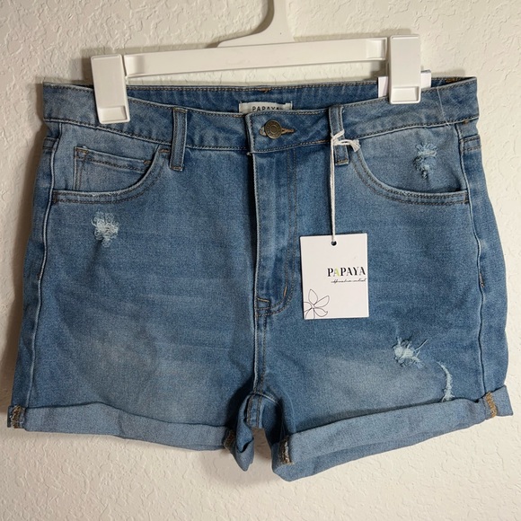 Papaya 3” Medium Wash Ultra Stretch High Rise Cuffed Shorts - Picture 4 of 5